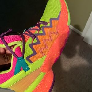 Don issue 2 size 10 1/2